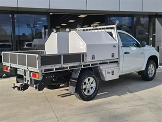 2020 Mitsubishi Triton - Thumbnail