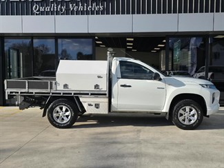 2020 Mitsubishi Triton - Thumbnail