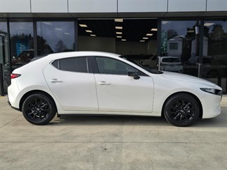 2022 Mazda 3 - Thumbnail