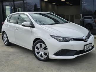 2018 Toyota Corolla - Thumbnail