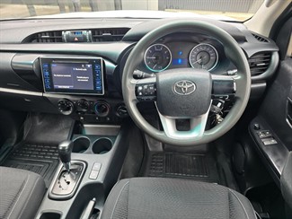 2018 Toyota Hilux - Thumbnail