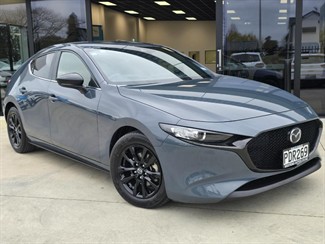 2022 Mazda 3 - Thumbnail