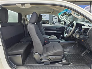 2019 Toyota Hilux - Thumbnail