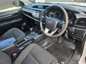 2019 Toyota Hilux - Thumbnail