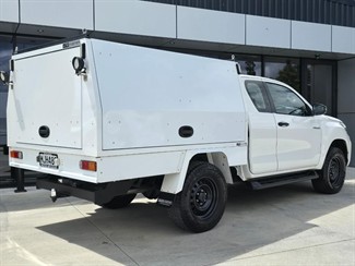 2019 Toyota Hilux - Thumbnail