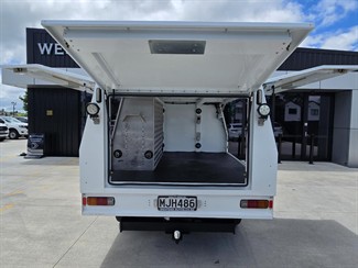 2019 Toyota Hilux - Thumbnail