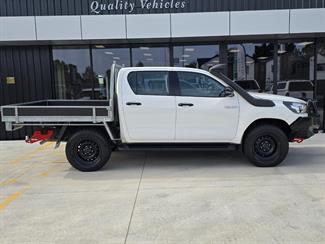 2018 Toyota Hilux - Thumbnail