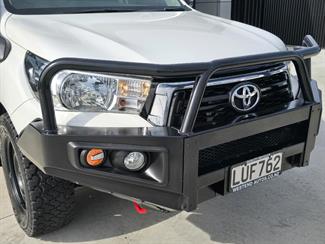 2018 Toyota Hilux - Thumbnail