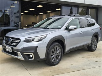 2023 Subaru Outback - Thumbnail