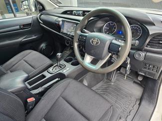 2018 Toyota Hilux - Thumbnail