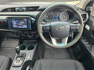 2018 Toyota Hilux - Thumbnail