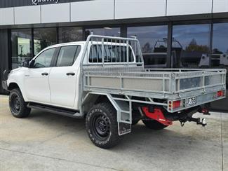 2018 Toyota Hilux - Thumbnail
