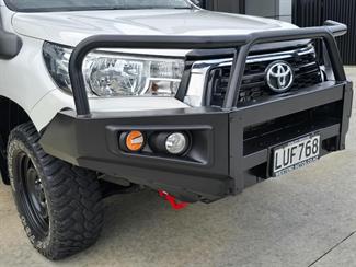 2018 Toyota Hilux - Thumbnail