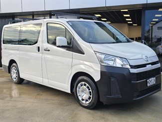 2020 Toyota Hiace - Thumbnail
