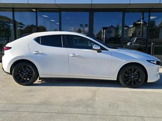 2022 Mazda 3 - Thumbnail