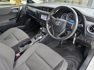 2018 Toyota Corolla - Thumbnail