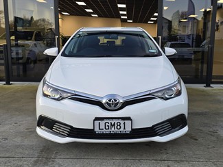 2018 Toyota Corolla - Thumbnail