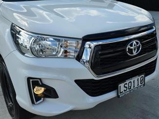 2018 Toyota Hilux - Thumbnail