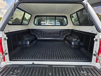 2018 Toyota Hilux - Thumbnail