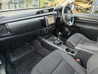 2016 Toyota Hilux - Thumbnail