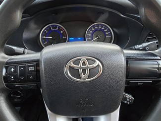 2016 Toyota Hilux - Thumbnail