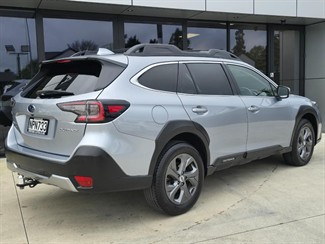 2021 Subaru Outback - Thumbnail
