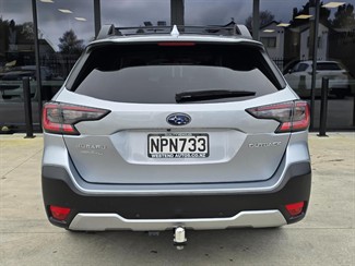 2021 Subaru Outback - Thumbnail