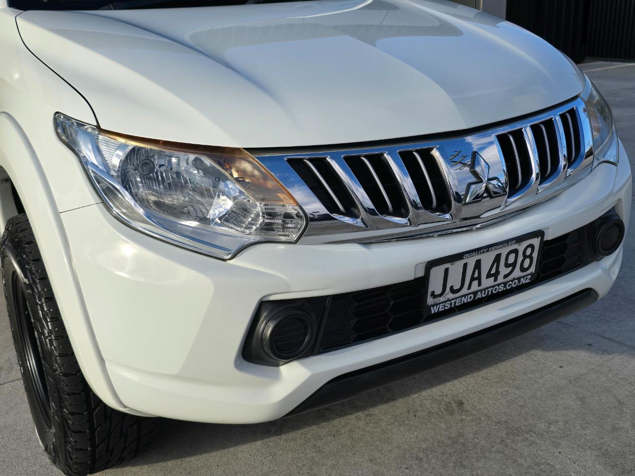 2015 Mitsubishi Triton