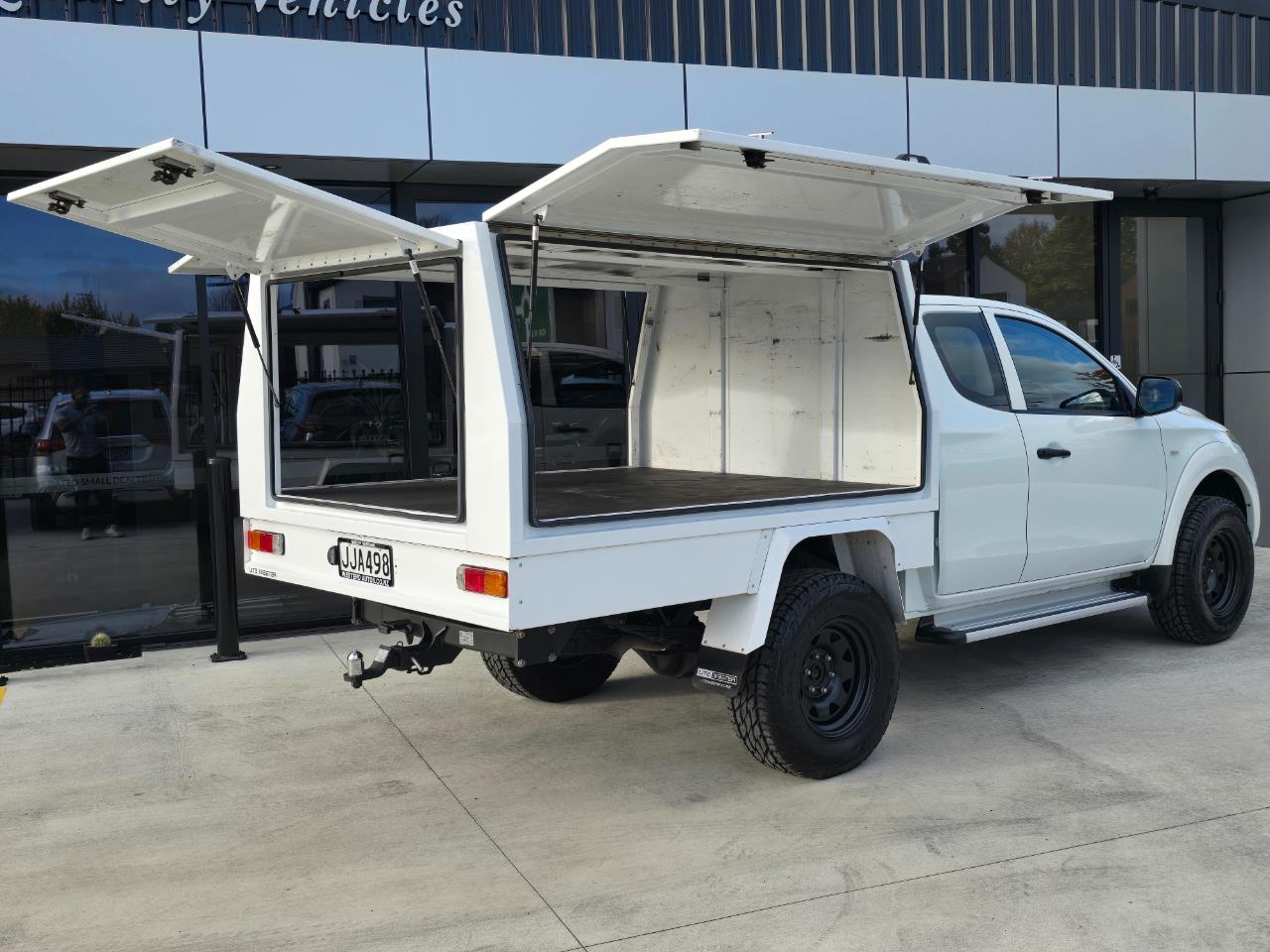 2015 Mitsubishi Triton