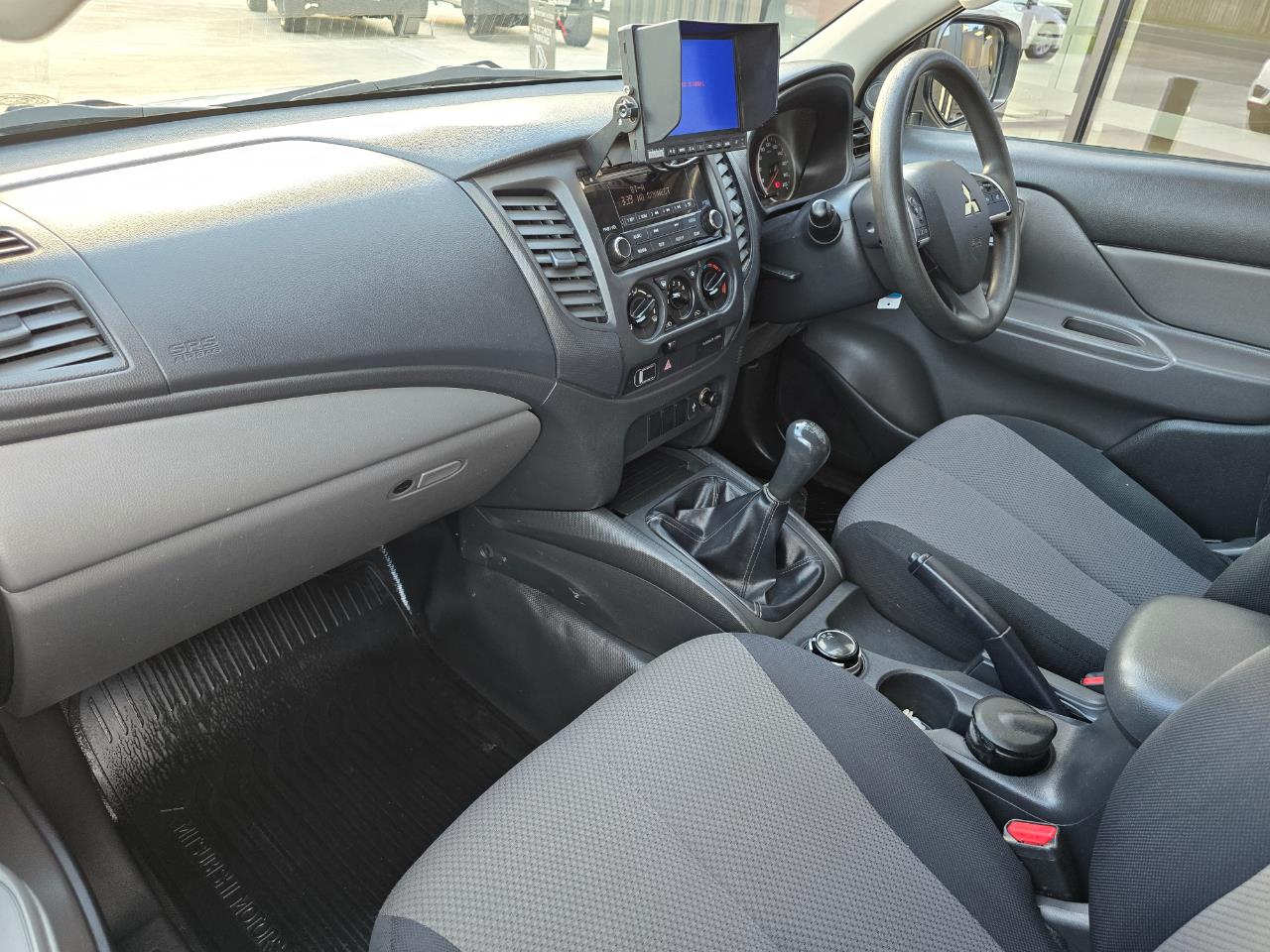 2015 Mitsubishi Triton