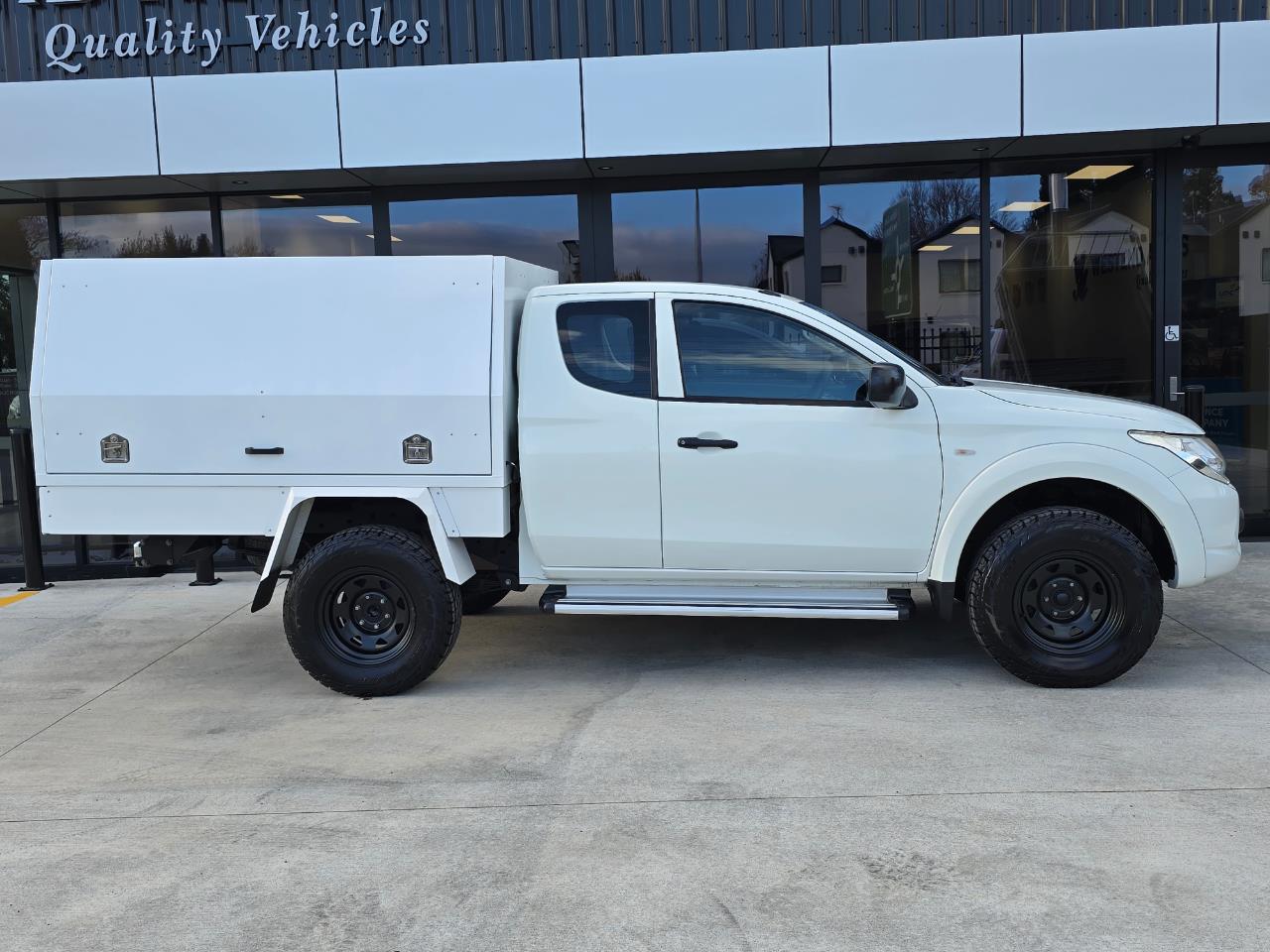 2015 Mitsubishi Triton