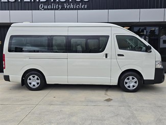 2018 Toyota Hiace - Thumbnail