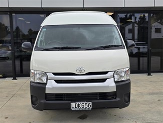 2018 Toyota Hiace - Thumbnail