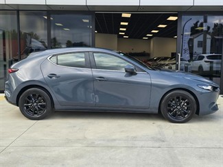 2021 Mazda 3 - Thumbnail