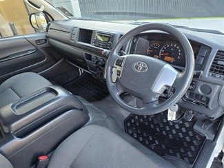 2019 Toyota Hiace - Thumbnail