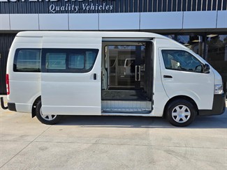 2019 Toyota Hiace - Thumbnail