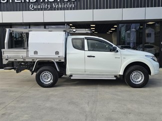 2018 Mitsubishi Triton - Thumbnail
