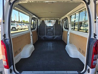 2018 Toyota Hiace - Thumbnail