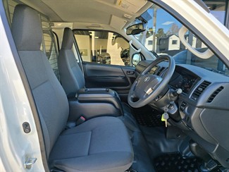 2018 Toyota Hiace - Thumbnail