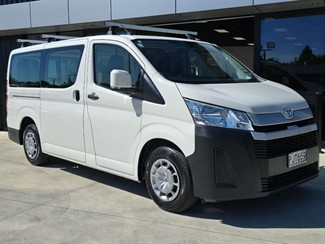 2022 Toyota Hiace - Thumbnail