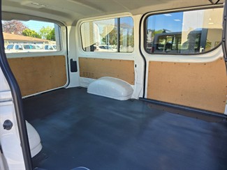 2022 Toyota Hiace - Thumbnail