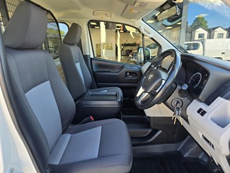 2022 Toyota Hiace - Thumbnail