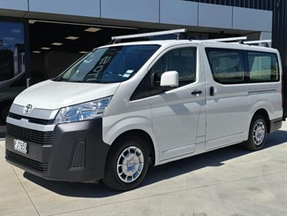 2022 Toyota Hiace - Thumbnail