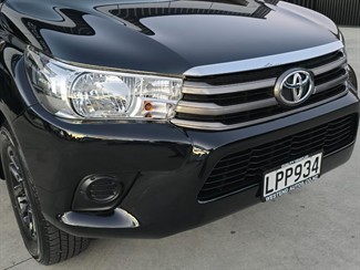 2018 Toyota Hilux - Thumbnail
