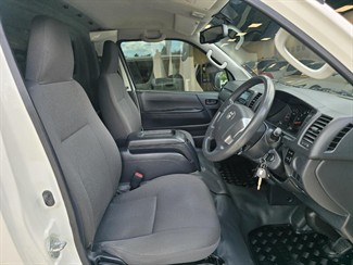 2019 Toyota Hiace - Thumbnail