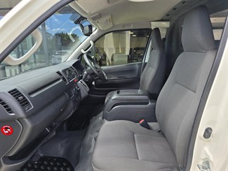 2019 Toyota Hiace - Thumbnail