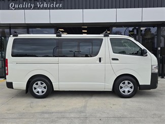2019 Toyota Hiace - Thumbnail