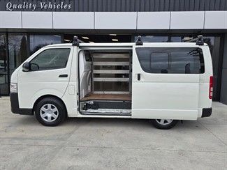 2019 Toyota Hiace - Thumbnail