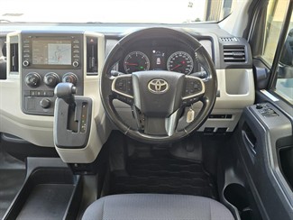 2020 Toyota Hiace - Thumbnail