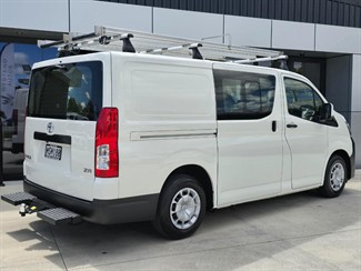 2020 Toyota Hiace - Thumbnail